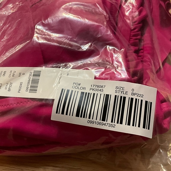 J.Crew Women’s Ruched Ruffle One-Piece Swimsuit BP222 Size 0 In Radiant Fuchsia - Picture 4 of 4